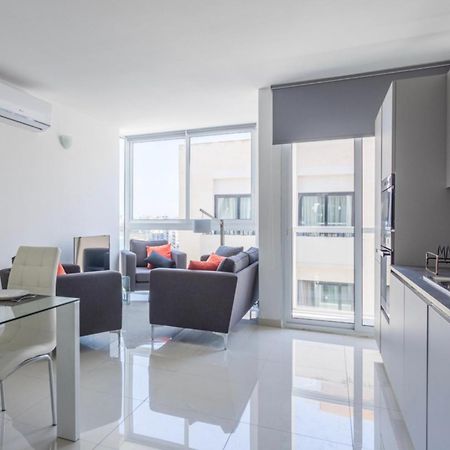 Saint Julian - Lovely Apartment With Terrace - Cityapartmentstay Saint Julian's 外观 照片