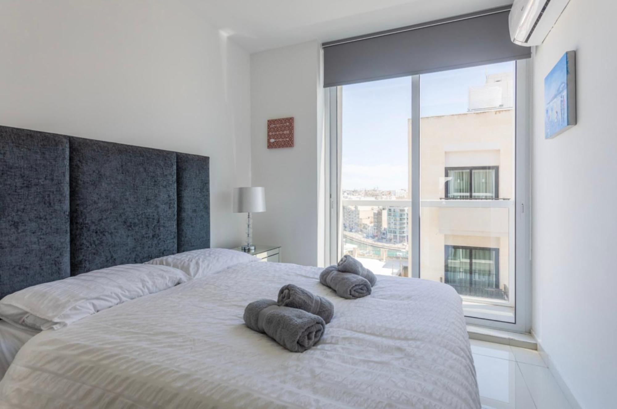 Saint Julian - Lovely Apartment With Terrace - Cityapartmentstay Saint Julian's 外观 照片